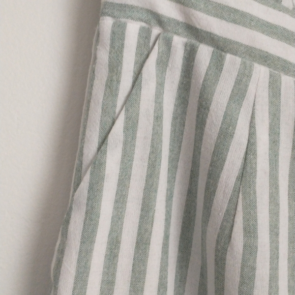 Lulu's green chambray striped ruffle romper S - Picture 3 of 10
